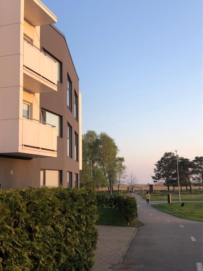 Modern One Bedroom Flat With Sunset Views, Self Check-In Pärnu Exteriér fotografie